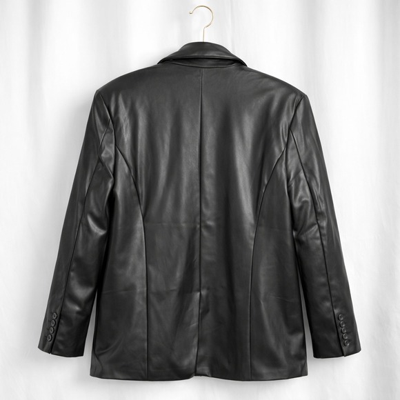 Noir Faux Leather Blazer Black Size Medium Dark Feminine City Chic NWT - Picture 3 of 7